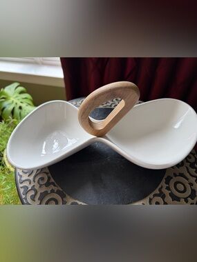 Brandani Italy White Porcelain Divided Dish Bamboo Handle Appetizers Fruit Candy